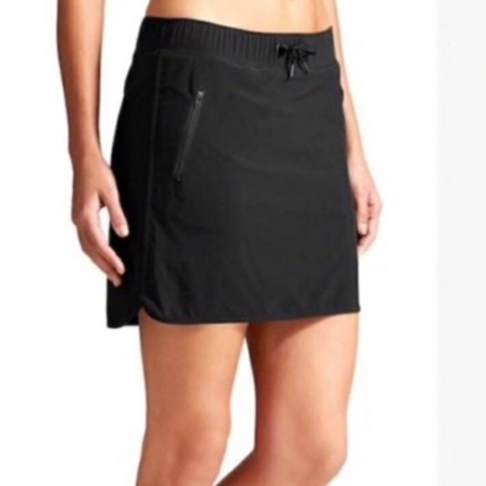 Athleta Stretch in Skort in Black‎ Size Small